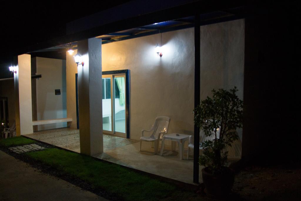 Hotel Keereelay Ko Lanta Esterno foto